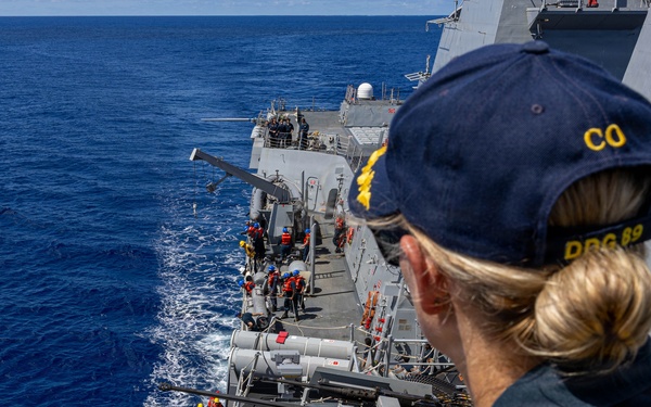 USS Mustin conducts an intergrated training team drill