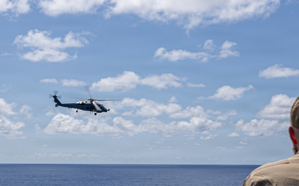 USS Mustin conducts an intergrated training team drill