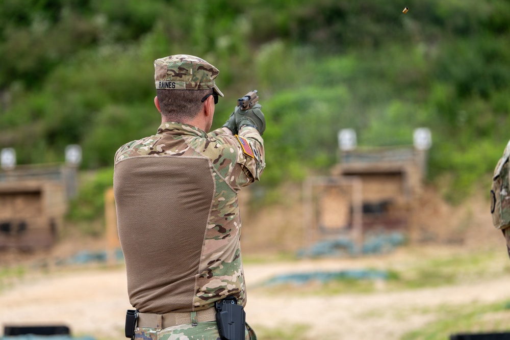 Precision on a Hot Range: Earning the Norwegian Sharpshooter Badge!