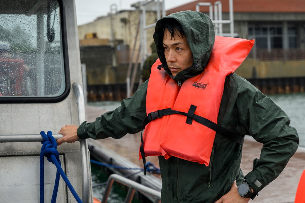 Bridging air and sea for joint rescue coordination in Cope Angel 26-1