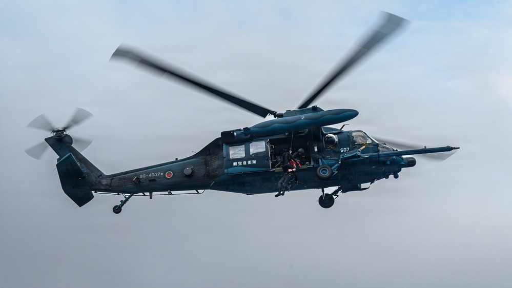 Bridging air and sea for joint rescue coordination in Cope Angel 26-1