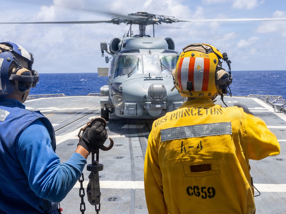 USS Princeton (CG 59) Flight Quarters