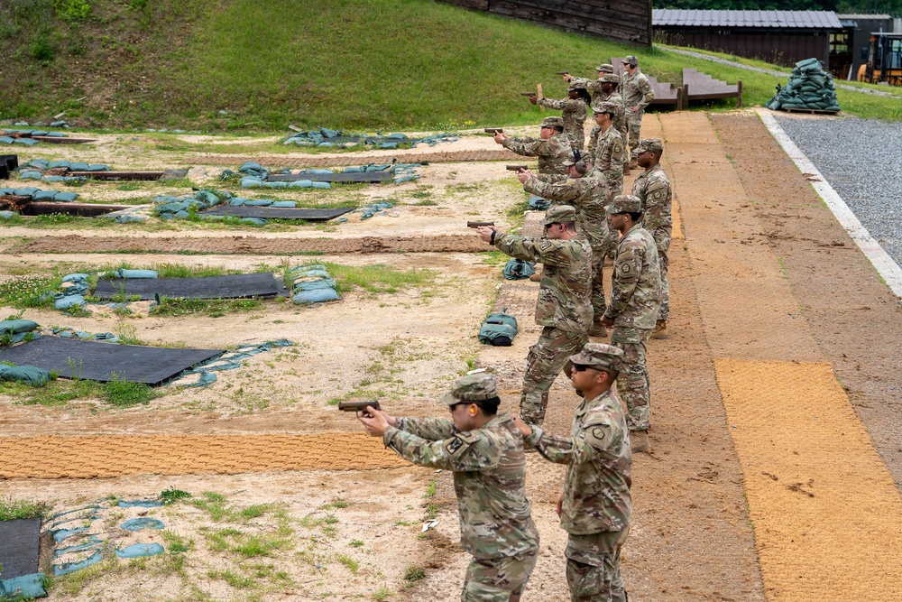 Precision on a Hot Range: Earning the Norwegian Sharpshooter Badge!