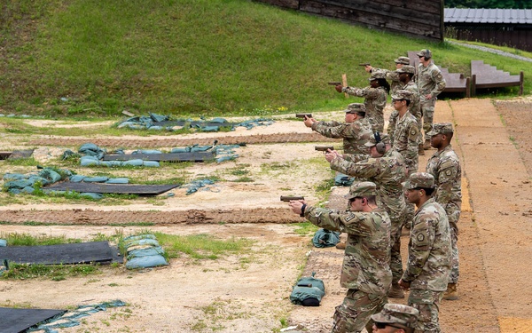 Precision on a Hot Range: Earning the Norwegian Sharpshooter Badge!