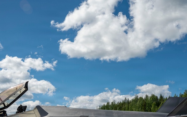 Leading from the Flightline: 48th OG Command Team Launches Sorties in Finland