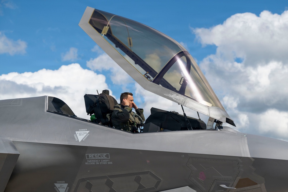 Leading from the Flightline: 48th OG Command Team Launches Sorties in Finland
