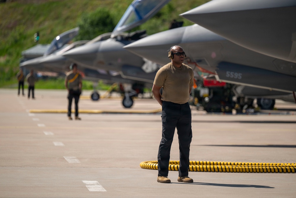 Leading from the Flightline: 48th OG Command Team Launches Sorties in Finland