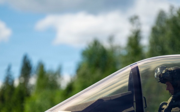 Leading from the Flightline: 48th OG Command Team Launches Sorties in Finland