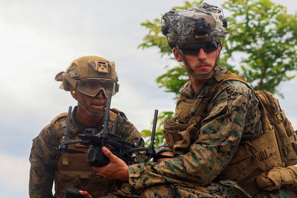 3rd Littoral Combat Team trains with attack drones and snipers in the Philippines