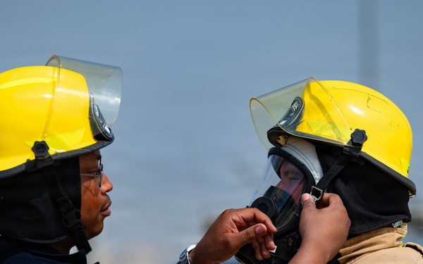 Incirlik Firefighters train with command team