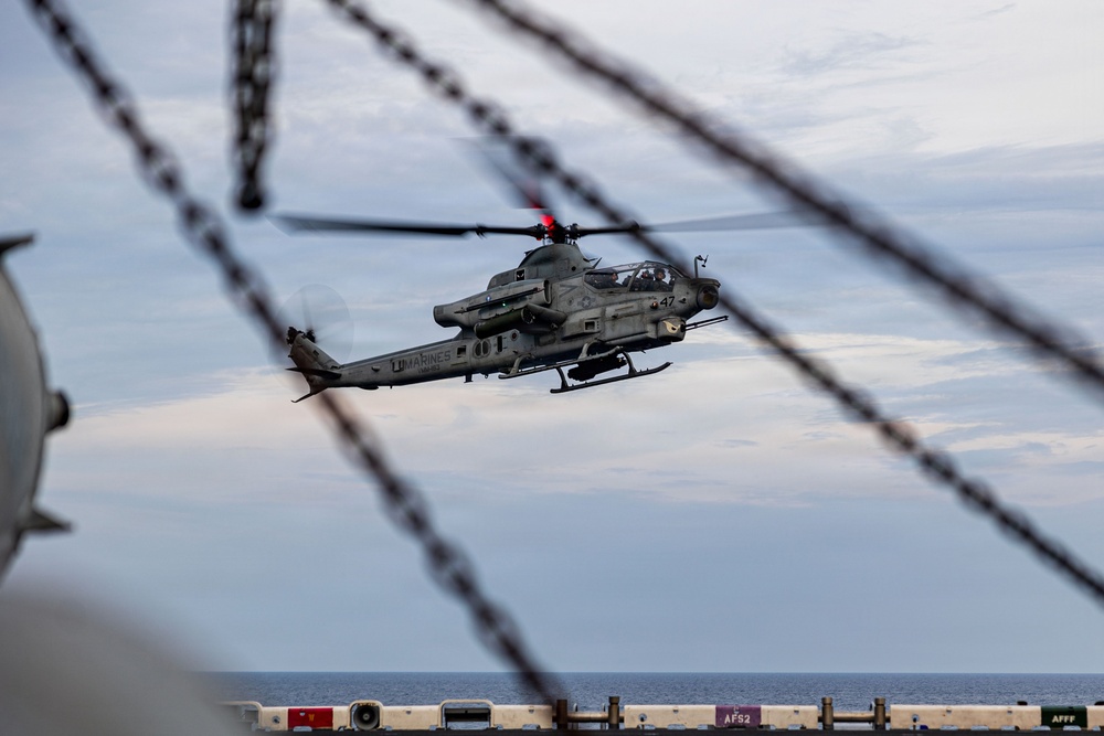 11th MEU Marines, Sailors Conduct Flight Operations Aboard USS Boxer