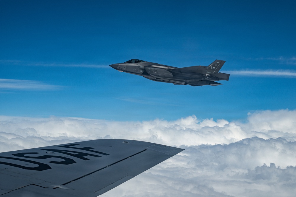 100 ARW fuels 48 FW in Ramstein Flag 26