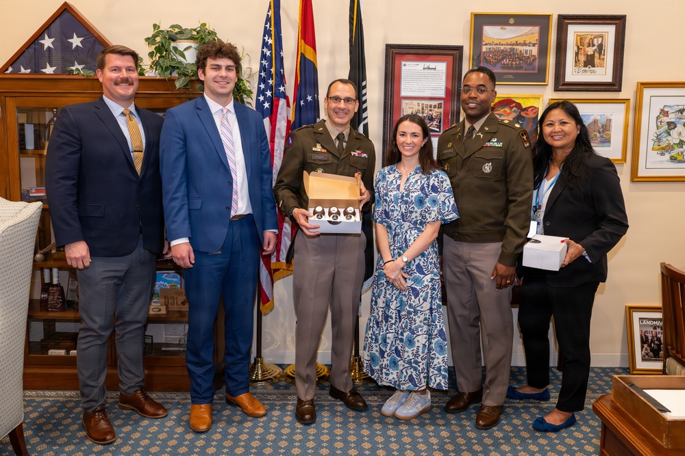 Capitol Hill Cupcake Delivery honoring the U.S. Army’s 251st Birthday