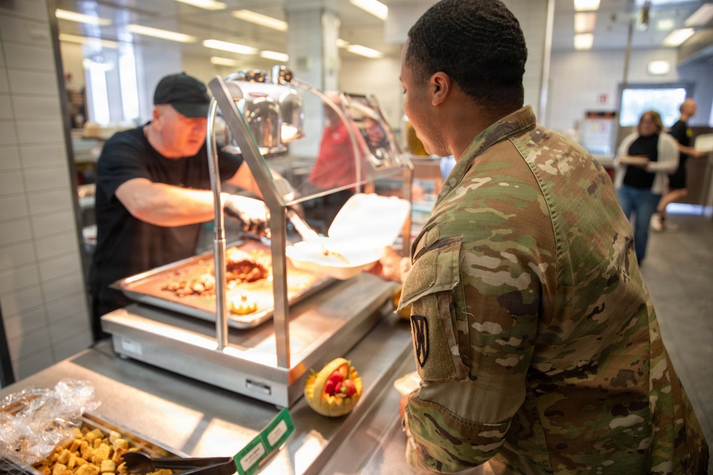 21st TSC Defender Cafe 251st U.S. Army Birthday Meal