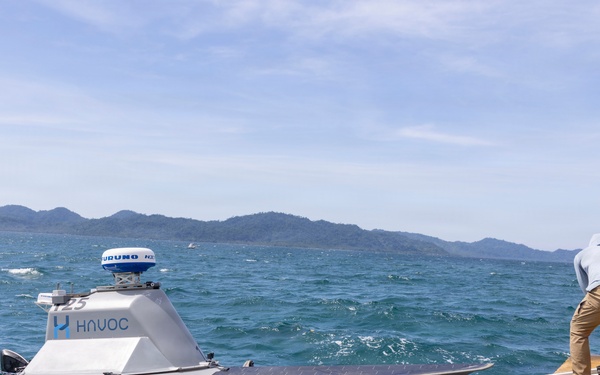 Salaknib 2026: U.S. Soldiers Launch Unmanned Surface Vessels in the Philippines