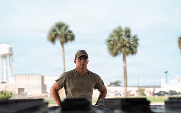 325th LRS Airmen conduct combat offload Method B training at Tyndall AFB