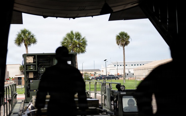 325th LRS Airmen conduct combat offload Method B training at Tyndall AFB