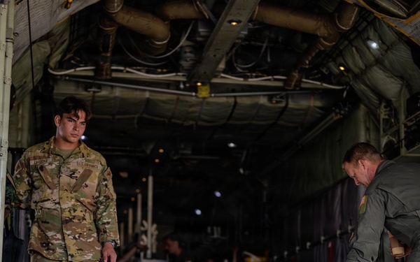 325th LRS Airmen conduct combat offload Method B training at Tyndall AFB