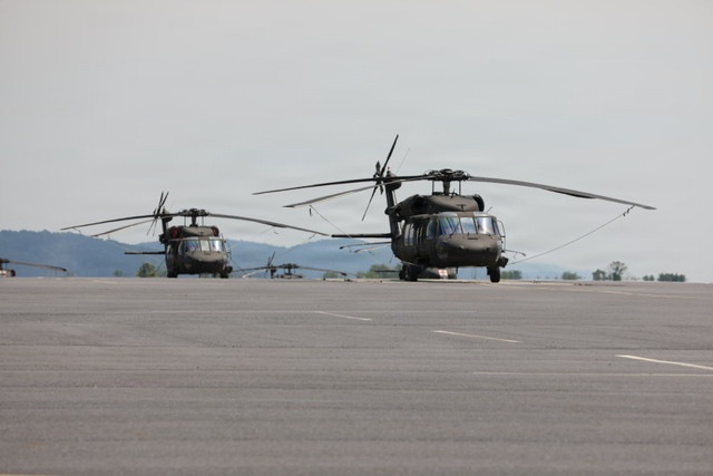 UH-60 black hawk helicopters