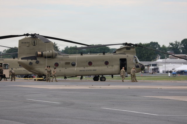 CH-47 chinook helicopters