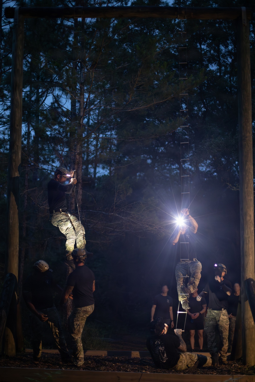7th Special Forces Group (Airborne) Soldiers compete in Best Team competition during Red Empire Week 2026