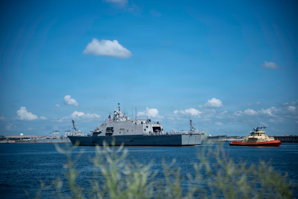 USS Cleveland Arrives at Naval Station Mayport
