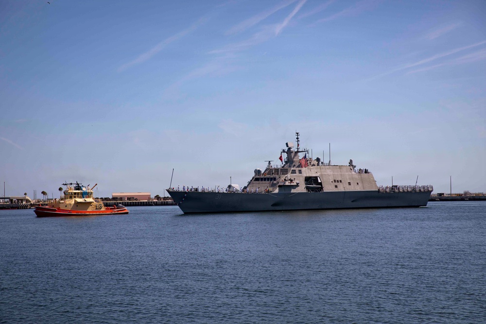 USS Cleveland Arrives at Naval Station Mayport