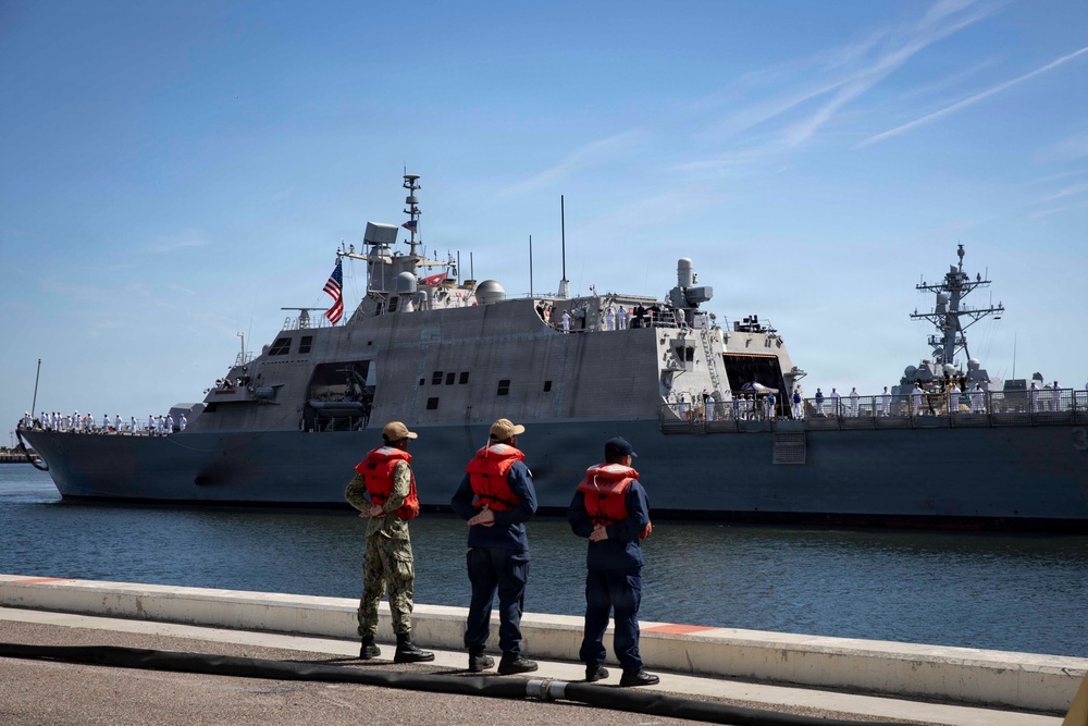 USS Cleveland Arrives at Naval Station Mayport