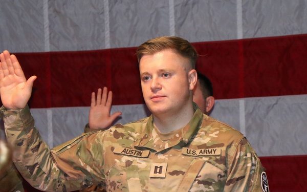 New Army officers welcomed to WBAMC during promotion and oath of office ceremony