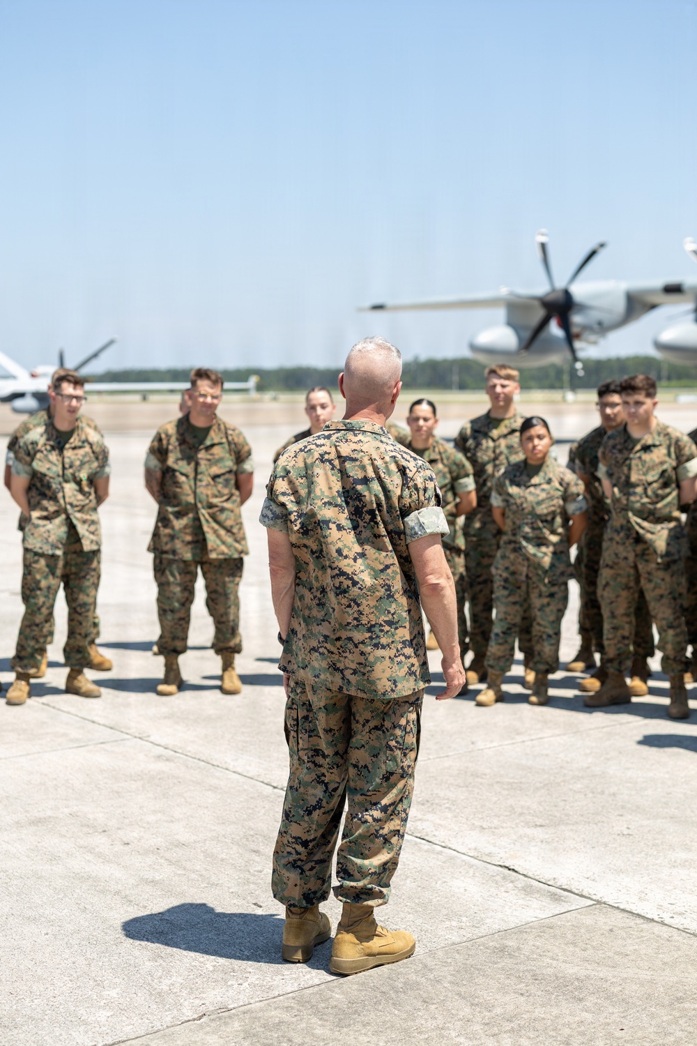 The Commandant, Gen. Eric M. Smith, and the Sergeant Major of the Marine Corps, Sgt. Maj. Carlos A. Ruiz, visit MCAS Cherry Point