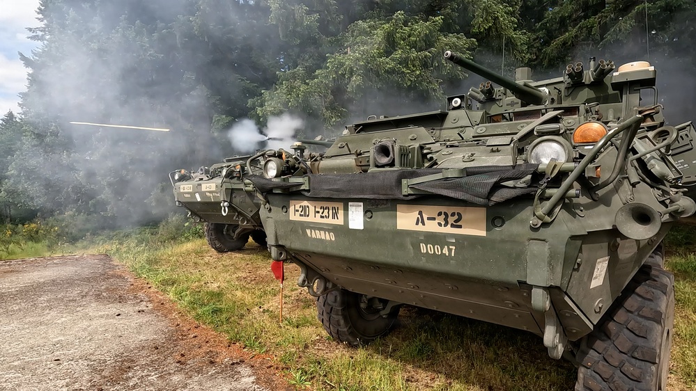 30mm Stryker firing