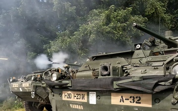 30mm Stryker firing