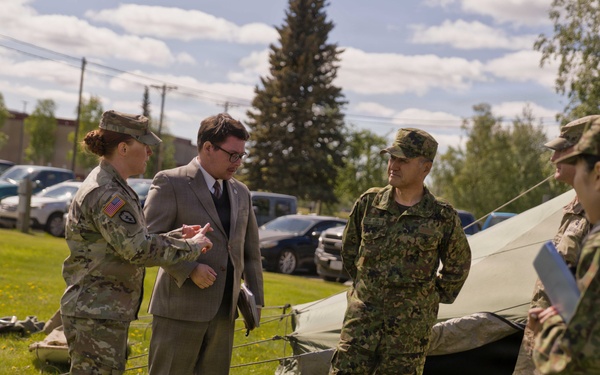 Lt. Gen. Idogawa observes Arctic operations with 11th Airborne Division