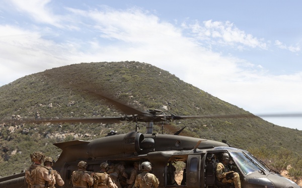 U.S. Marines conduct UH-60M reconnaissance mission