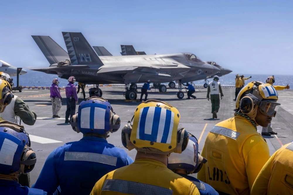 Kearsarge Conducts TCAT Exercise