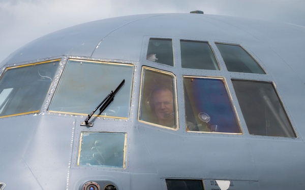 374 OG commander completes fini-flight