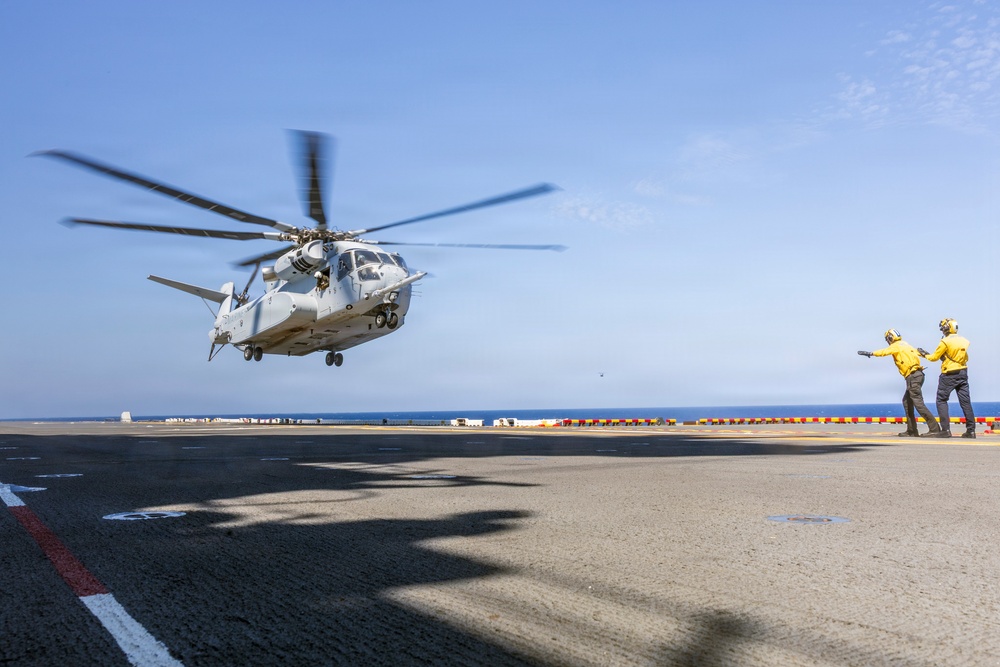 26th Marine Expeditionary Unit’s Type Commanders Amphibious Training | Commanding Officer Embark