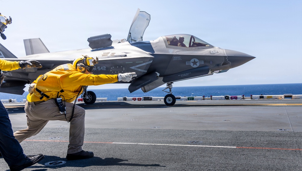 26th Marine Expeditionary Unit’s Type Commanders Amphibious Training | F-35B Lightning II Carrier Qualification