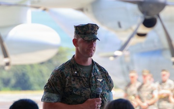 VMGR-153 holds change of command