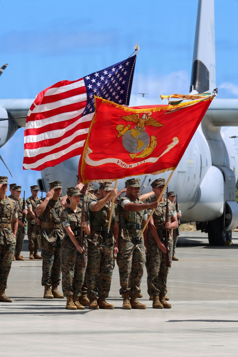 VMGR-153 holds change of command