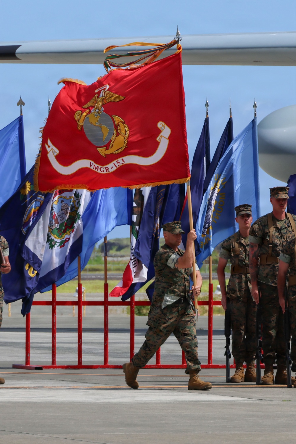 VMGR-153 holds change of command