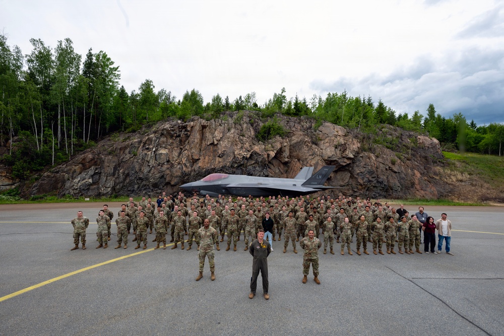 493 FS and 493 FGS group photo