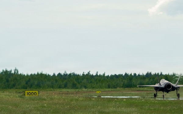 Joint Power in Finland: U.S. F-35s and Marines Integrate at Ramstein Flag 26