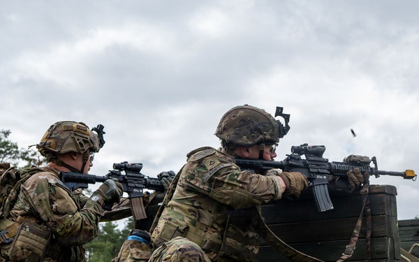 Apache Company, 1-4 Infantry - Blank fire range in GTA