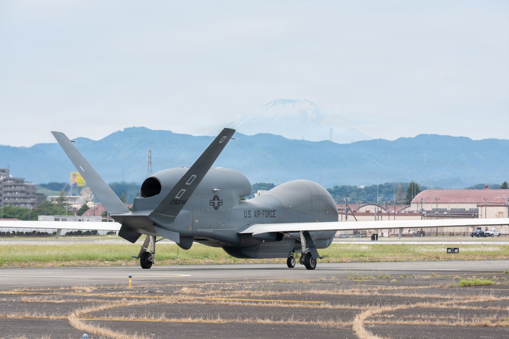 4 RS beds down RQ-4 Global Hawk mission at Yokota Air Base