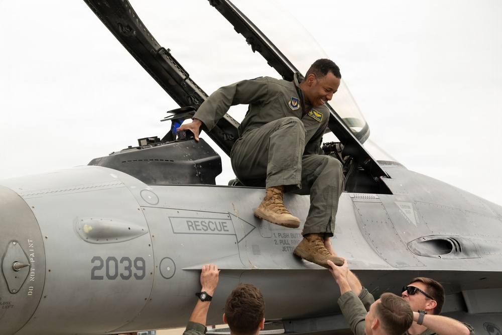 31 FW honors Aviano AB officers following final flights