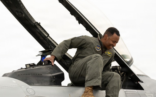 31 FW honors Aviano AB officers following final flights