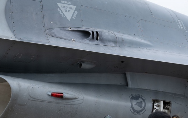 31 FW honors Aviano AB officers following final flights