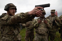 U.S. Army engineers learn from the British Army about close-quarters battle in Poland
