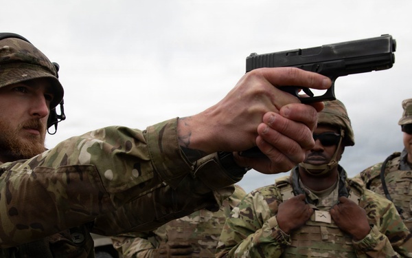 U.S. Army engineers learn from the British Army about close-quarters battle in Poland